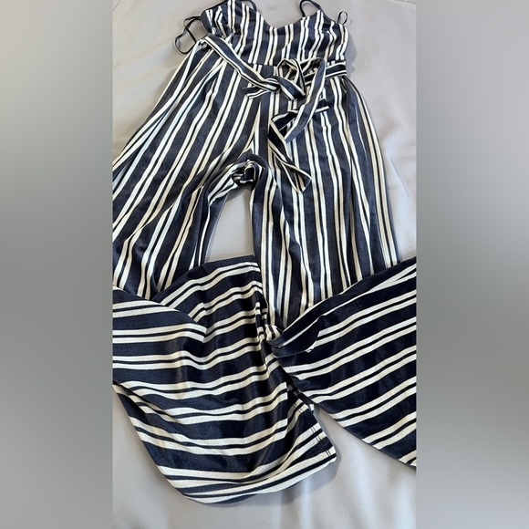 Forever 21 Striped Velvet Jumpsuit Navy/cream Sz 0X Plus‎ Women’s - Picture 8 of 12